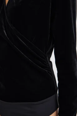 IAKAYITA Body