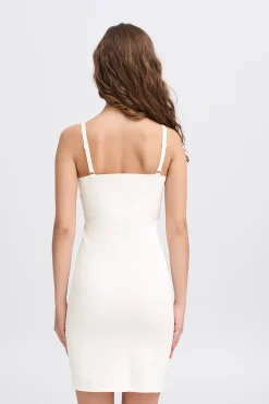 IASIV Robe