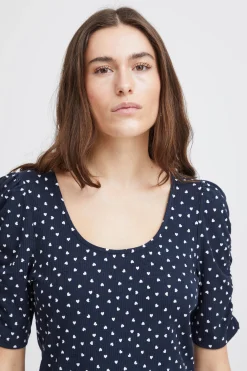 IHDEBBY T-shirt