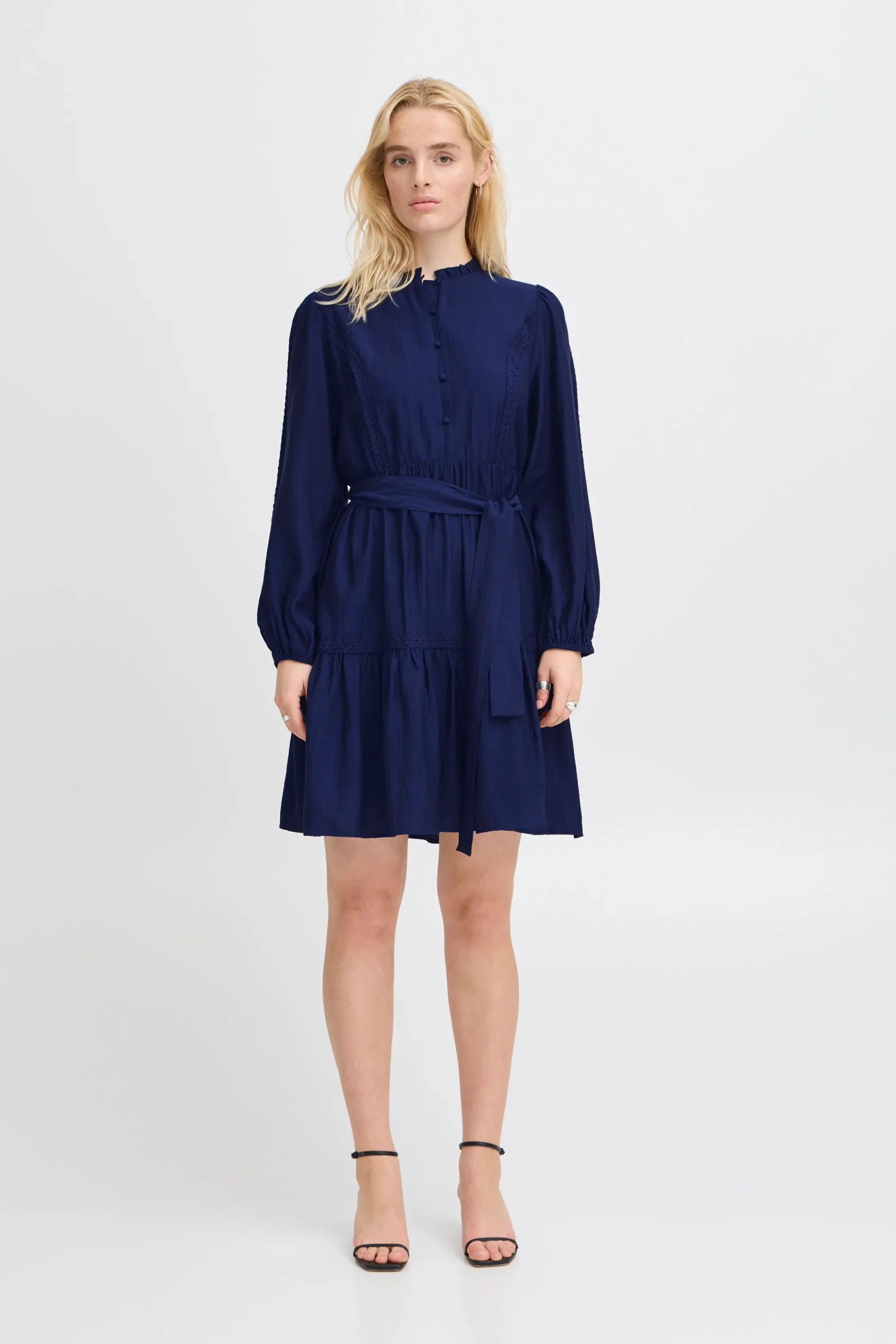 IHEVINA Robe