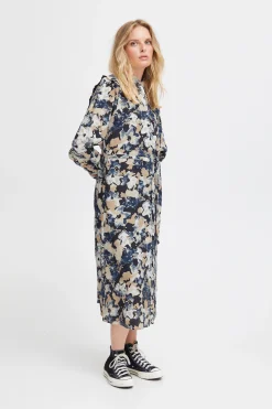 IHGANAVA Robe