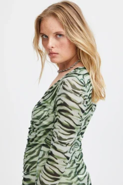 IHISTA Robe