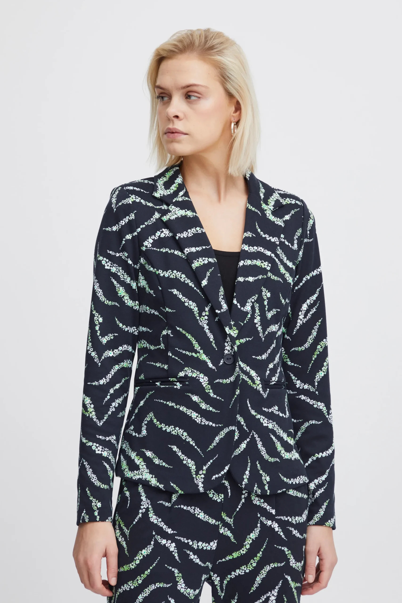 IHKATE Blazer