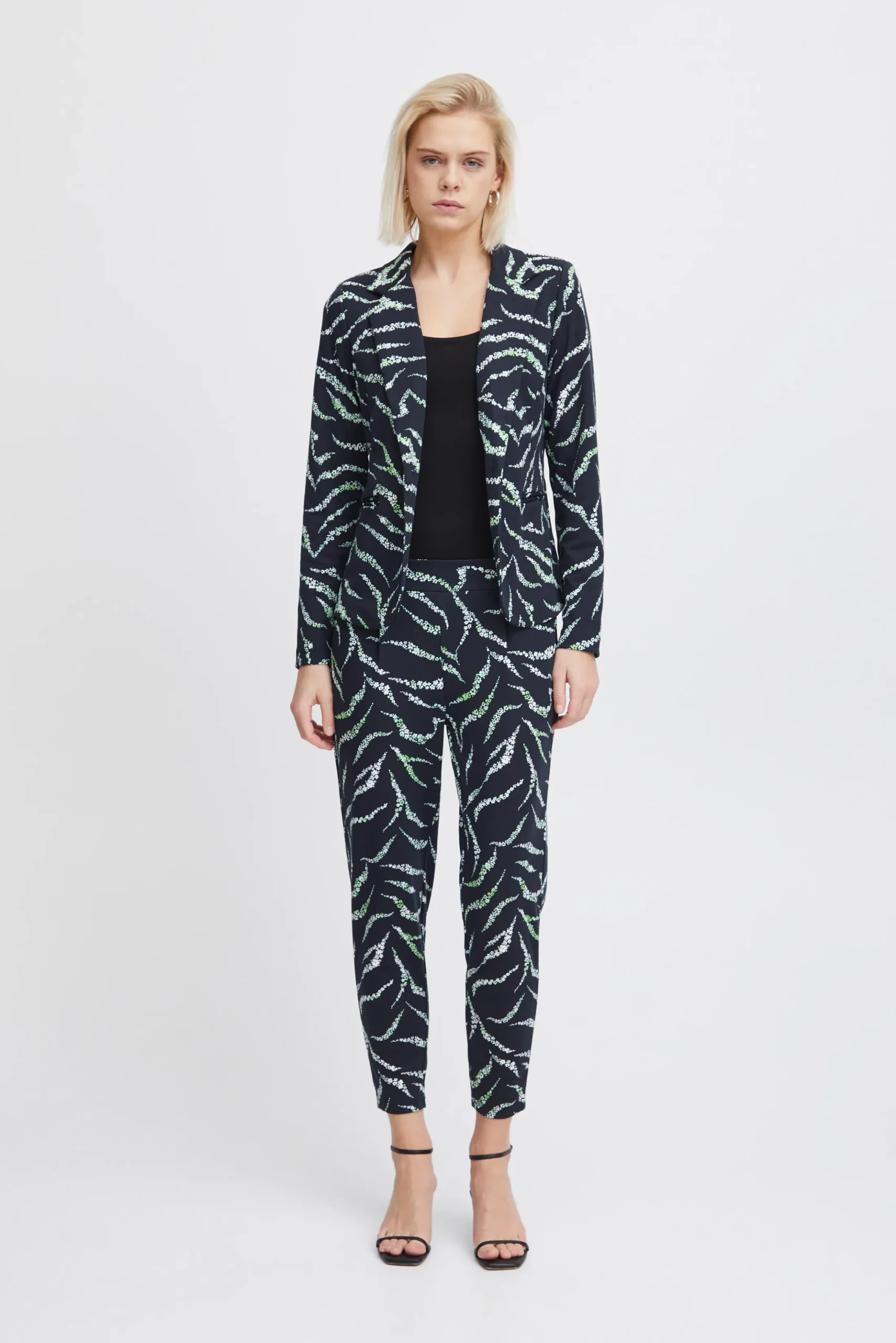 IHKATE Blazer