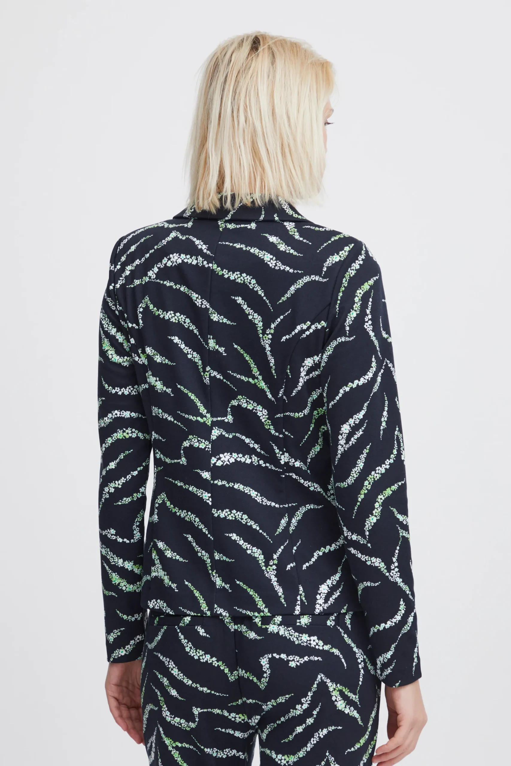 IHKATE Blazer