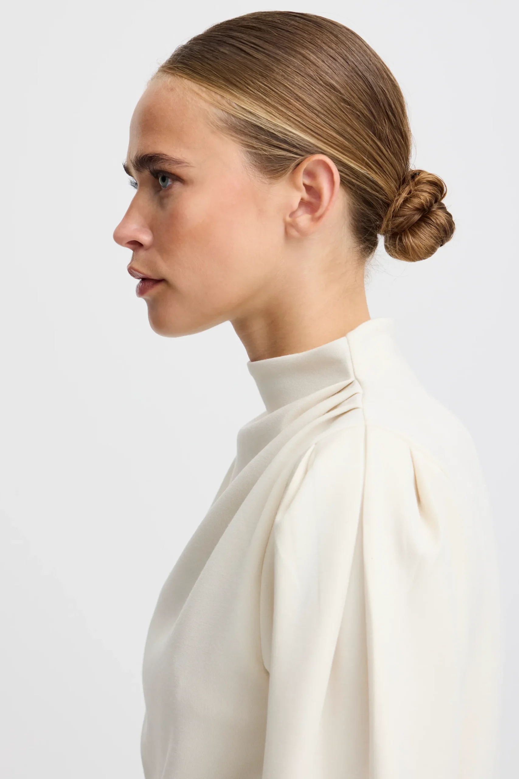 IHNAIDA Blouse