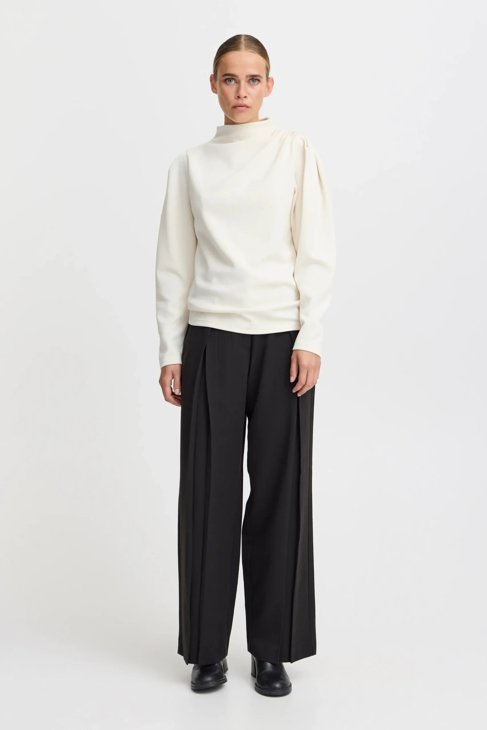 IHNAIDA Blouse