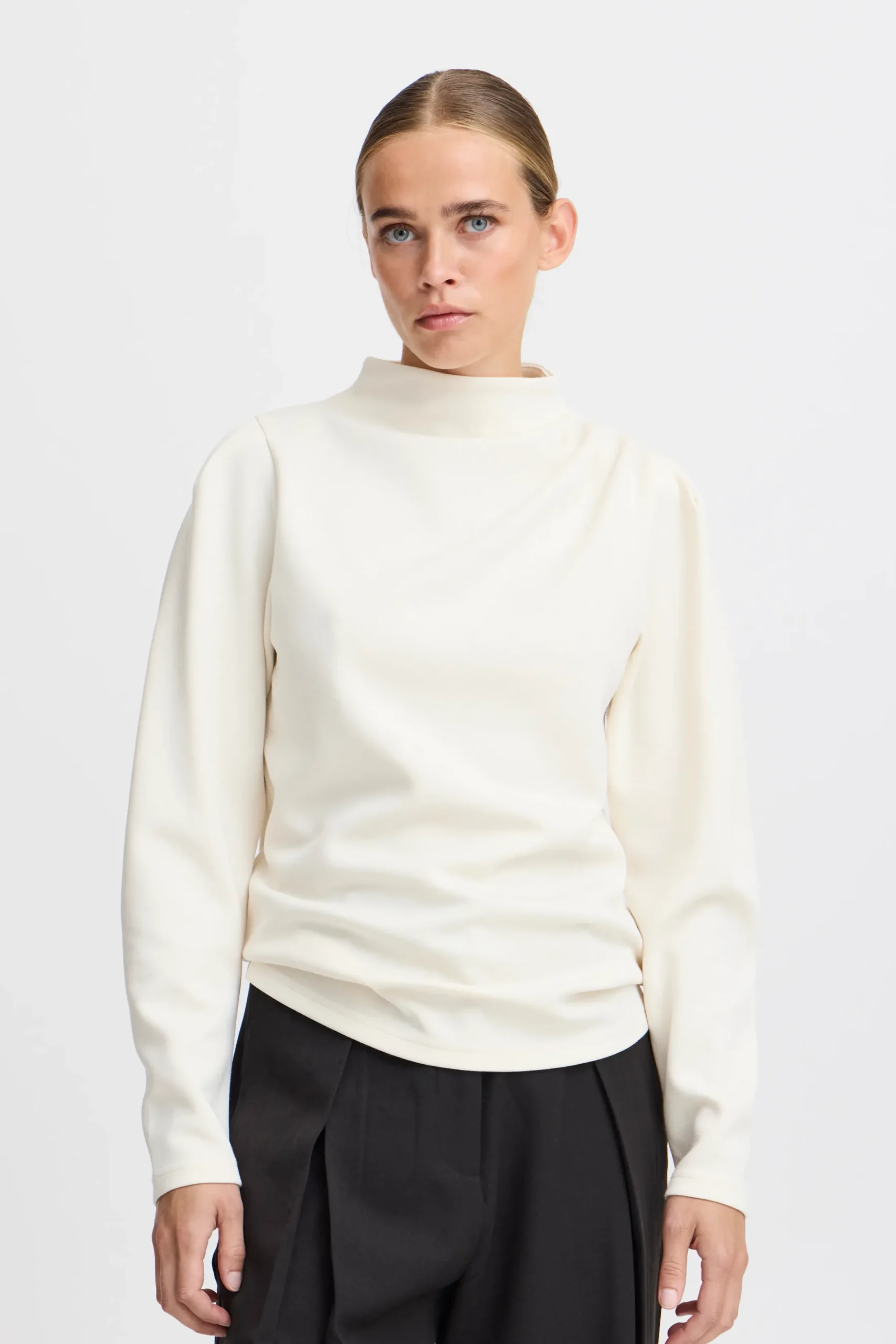 IHNAIDA Blouse
