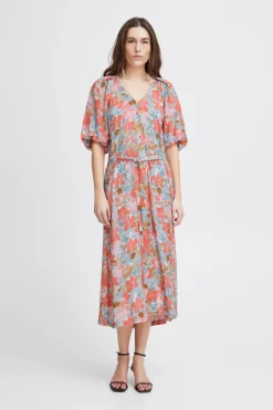 IHSANURA Robe