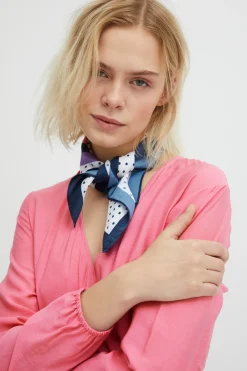 IHTAVATO Robe