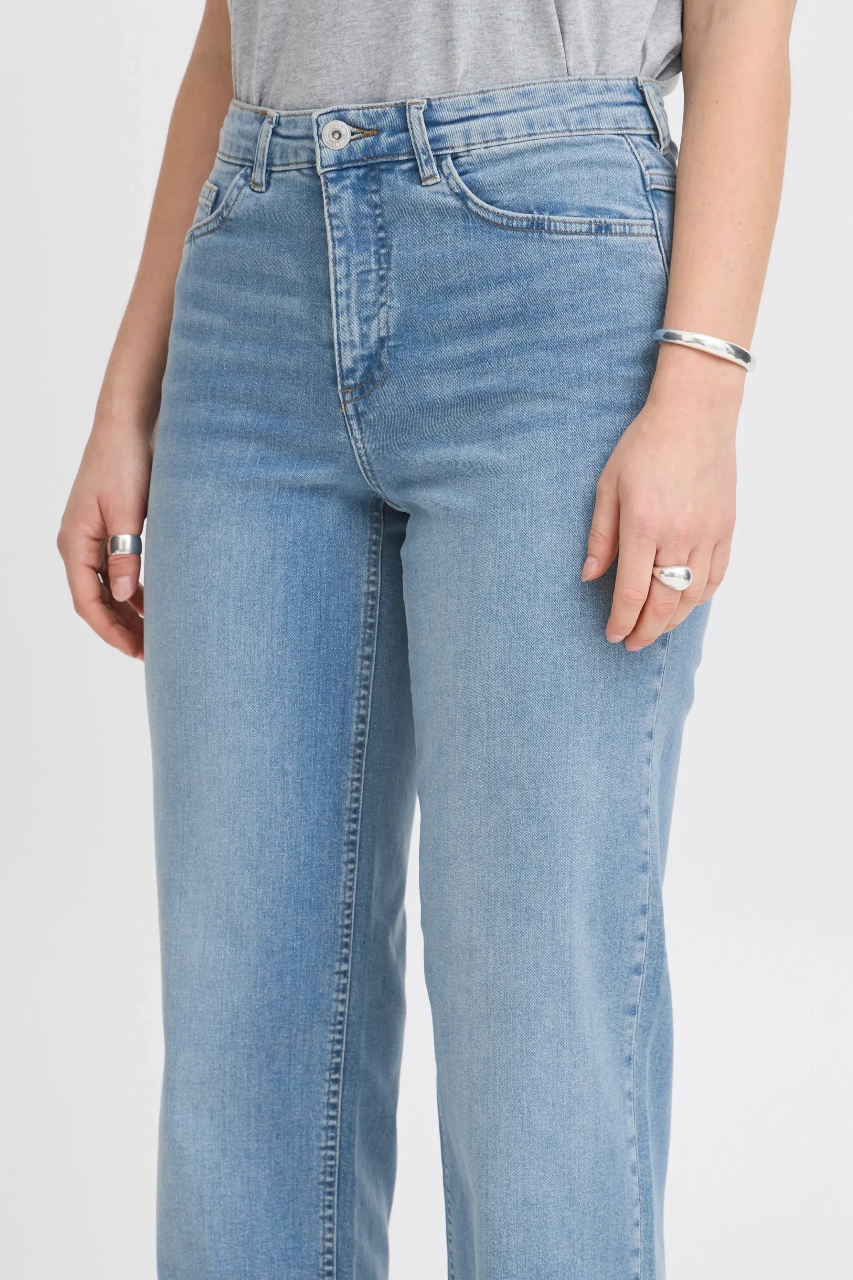 IHTWIGGY Jeans