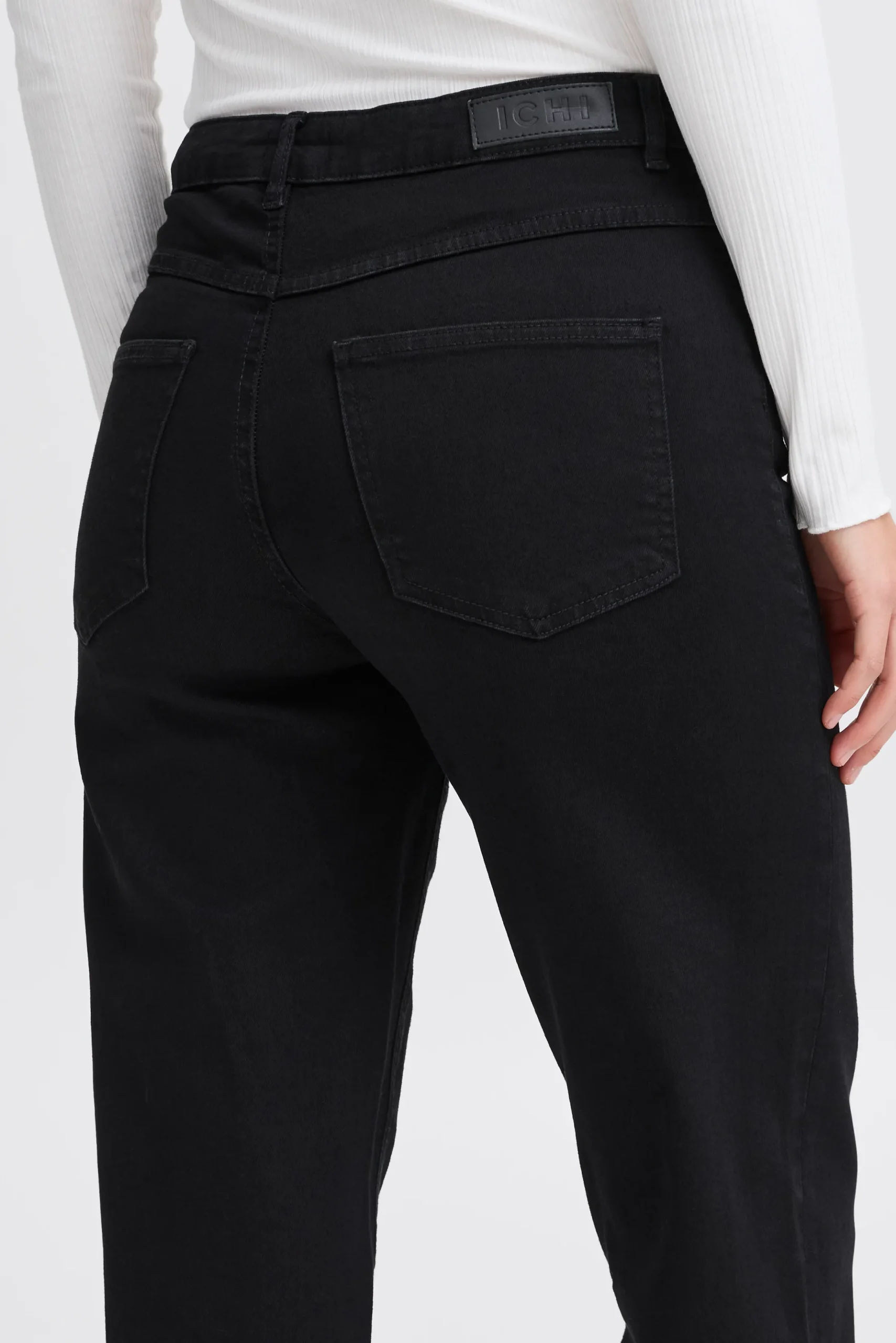 IHTWIGGY Jeans