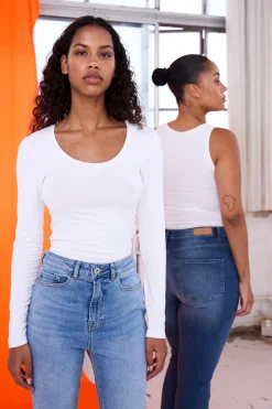 IHZOLA T-shirt