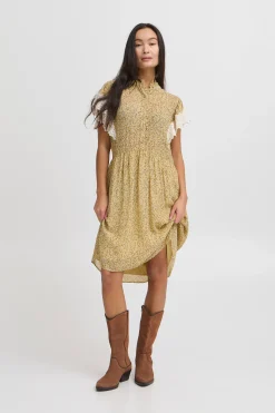 IRKARLA Robe