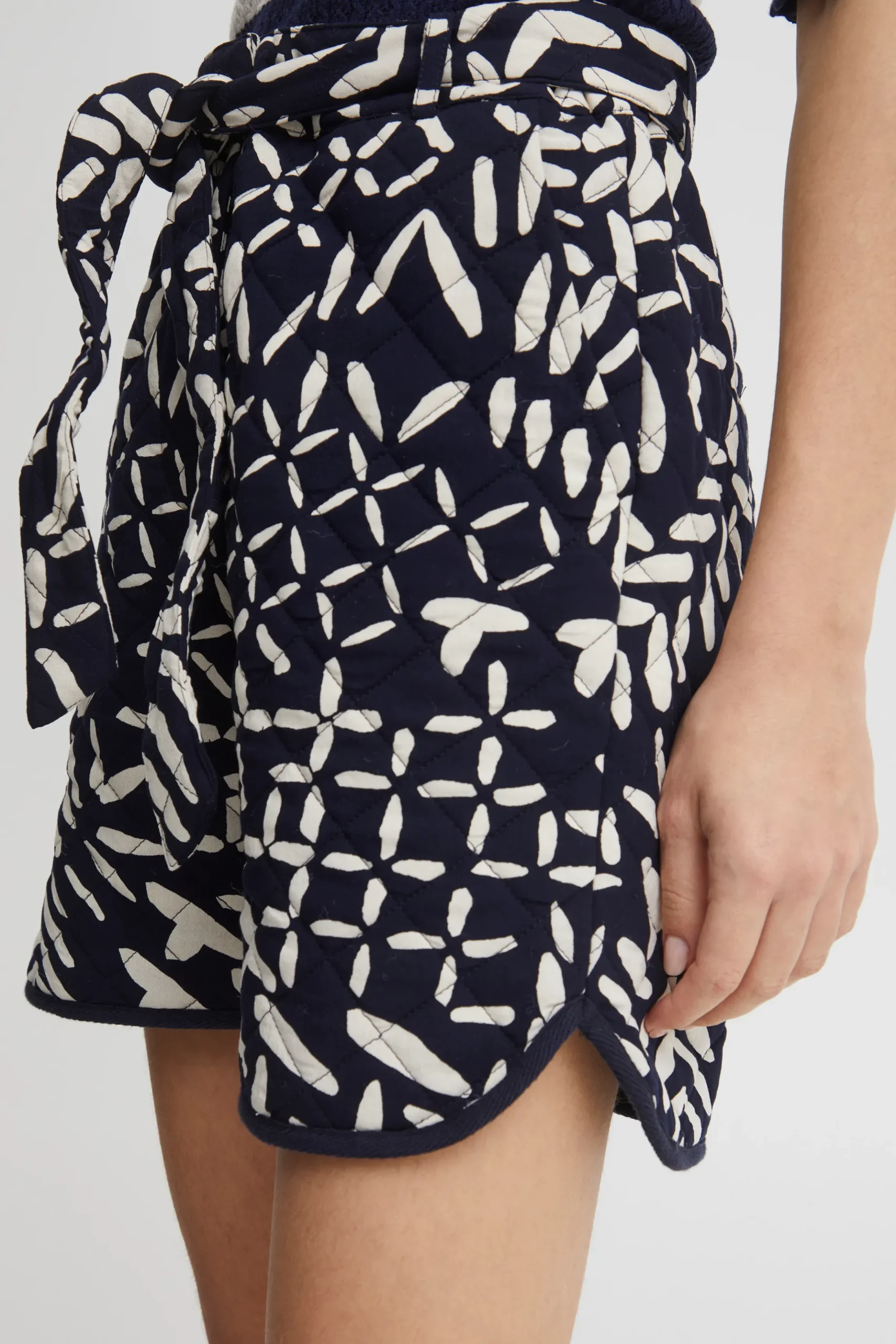 IRMOON Shorts