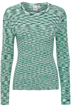 Knitted pullover
